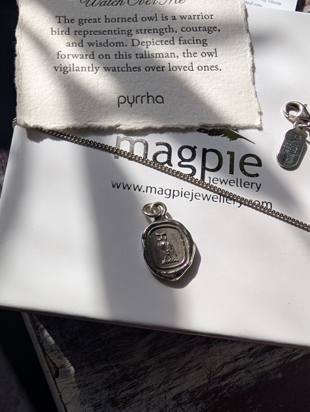 Pyrrha Owl Wax Seal Pendant Necklace - Silver